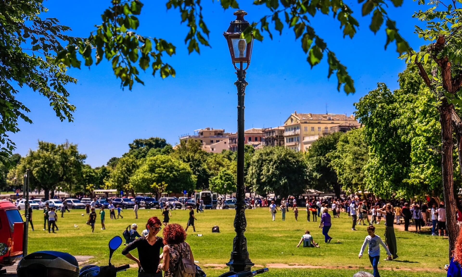 Καιρός:-Ηλιοφάνεια-και-μελτέμια-–-Η-πρόγνωση-ως-την-Κυριακή