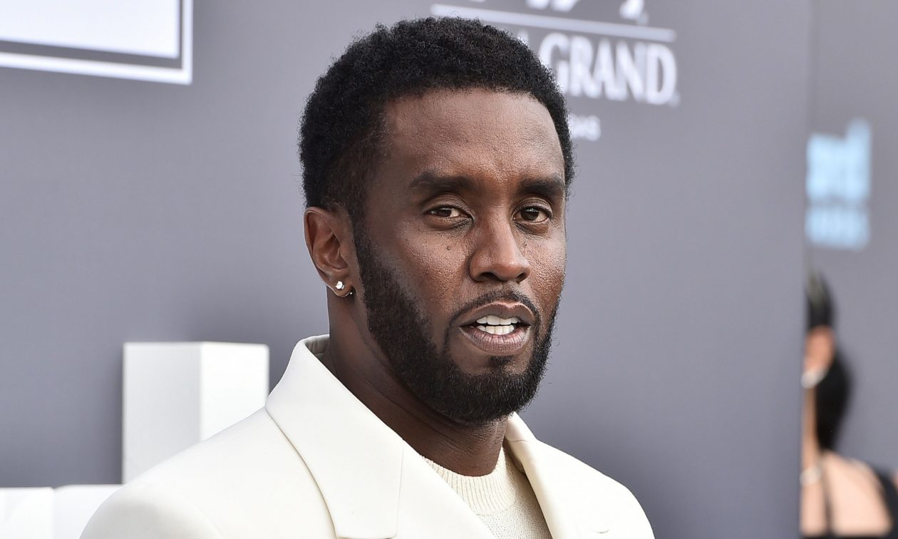 diddy:-Κατασχέθηκαν-100-συσκευές-με-αποδεικτικό-υλικό-εναντίον-του-ράπερ-–-Τι-βρήκαν