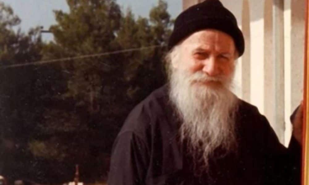Όσιος-Πορφύριος-ο-Καυσοκαλυβίτης-–-Η-συγκλονιστική-επιστολή-του-προς-τα-πνευματικά-του-παιδιά