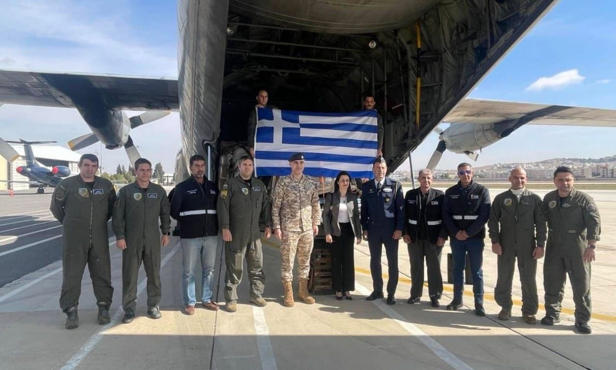 Το-ΓΕΕΘΑ-έστειλε-ανθρωπιστική-βοήθεια-στη-Γάζα-(pics)