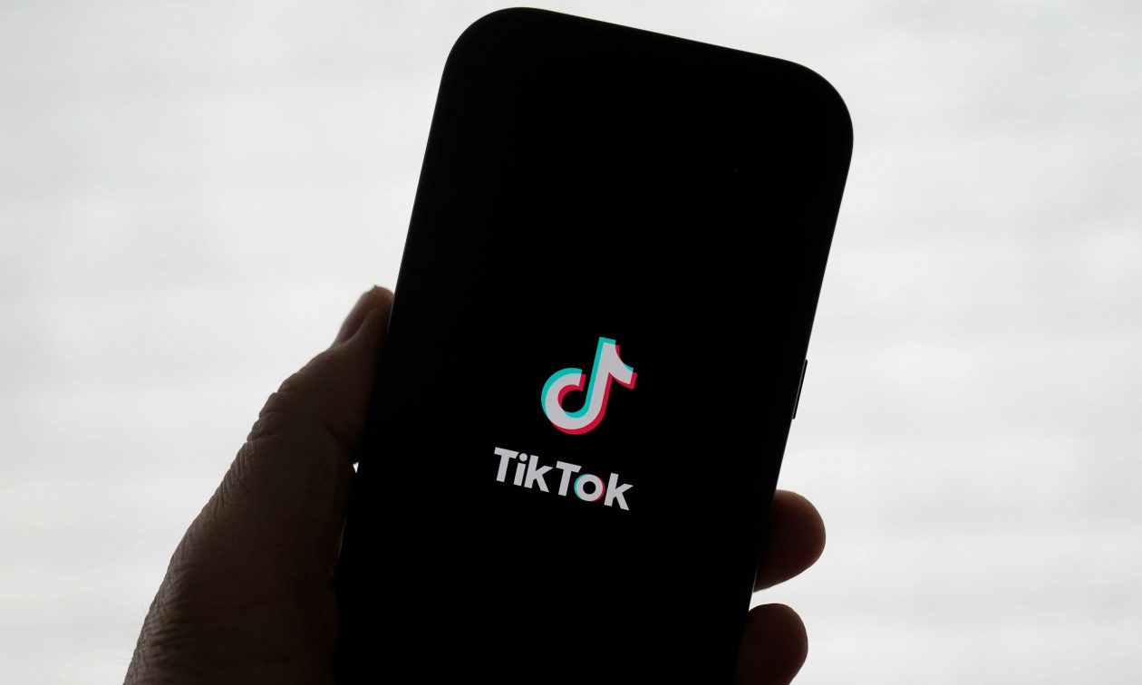 Ο-Τραμπ-ανατρέπει-την-απόφαση-για-το-tiktok-στην-Αμερική-–-Πώς-αποφεύγεται-η-απαγόρευση