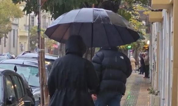 Καιρός:-Τσουχτερό-κρύο-και-έντονες-βροχοπτώσεις-–-Πότε-έρχονται-χιόνια