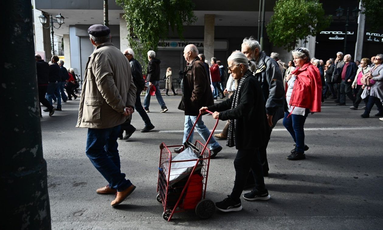 Αναδρομικά-έως-15.000-ευρώ-από-εκκρεμείς-επανυπολογισμούς-συντάξεων-–-Οι-5-κατηγορίες