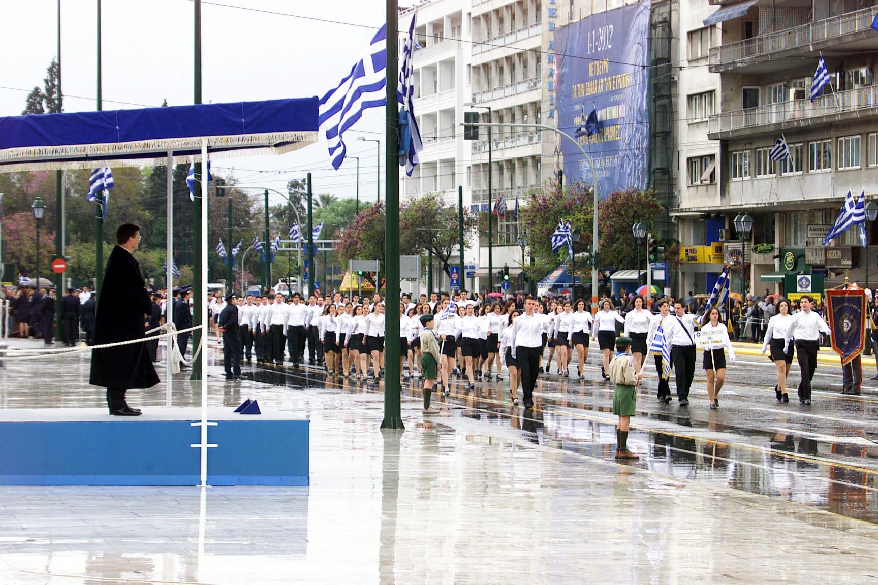 Καιρός:-Λασποβροχές,-αφρικανική-σκόνη-και-ανοιξιάτικες-θερμοκρασίες-(βίντεο)