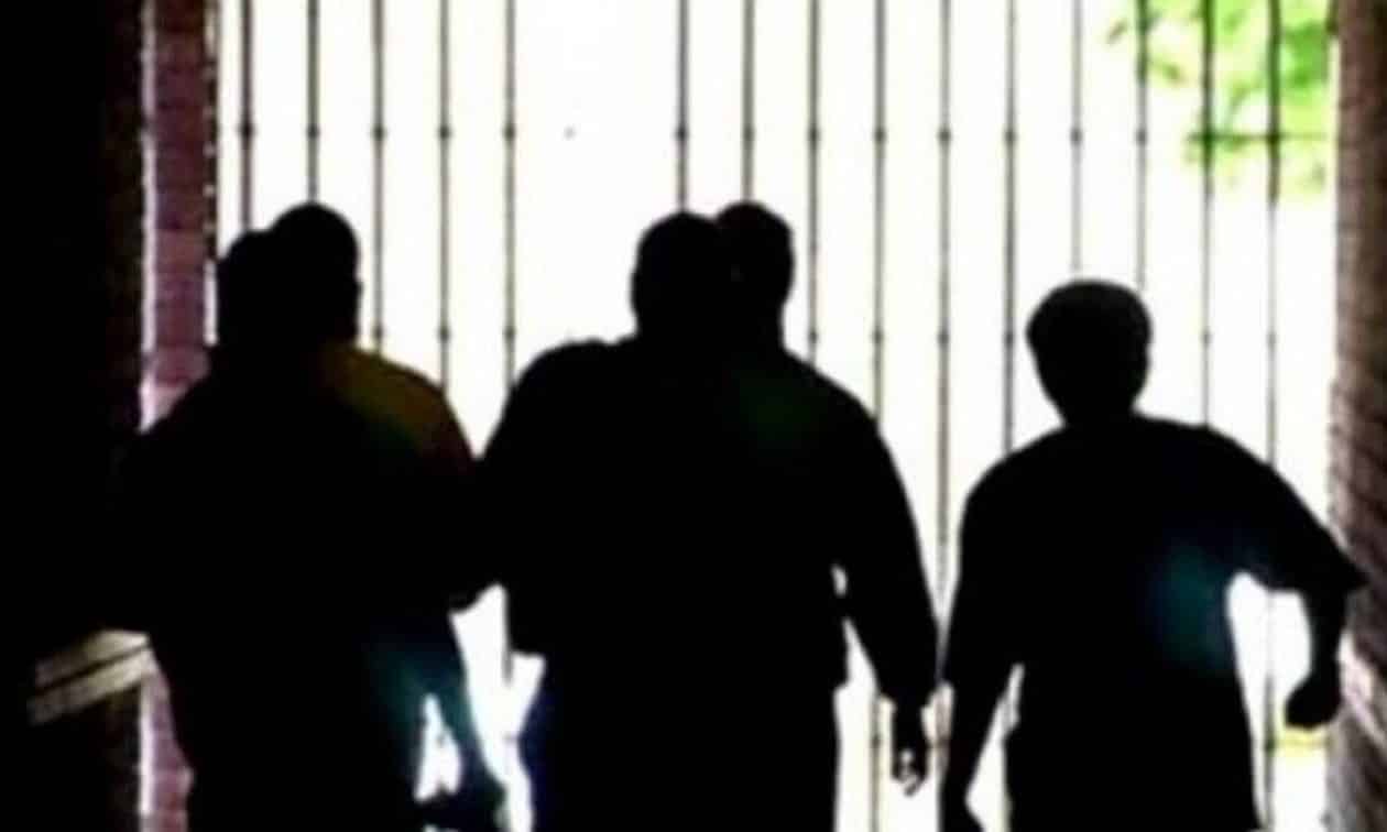 Καλλιθέα:-Συμμορία-15-ανηλίκων-ξυλοκόπησε-18χρονο-για-να-του-πάρουν-το-κινητό
