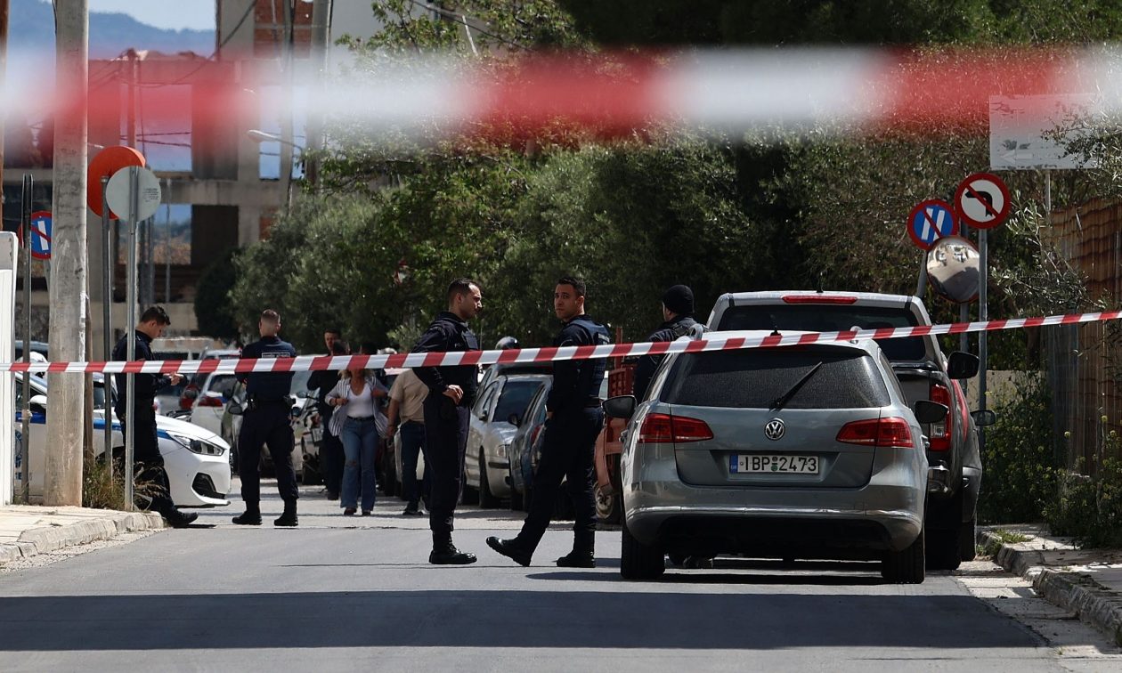 Κορωπί:-Νοσηλεύονται-εκτός-κινδύνου-ο-δράστης-της-επίθεσης-και-ο-ένας-από-τους-τραυματίες