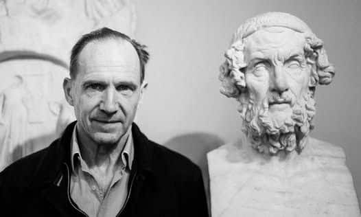 «Κράτα-καρδιά-μου»:-Ο-ομηρικός-στίχος-σε-ανάρτηση-του-Βρετανικού-Μουσείου-με-τον-Οδυσσέα-Ρέιφ-Φάινς
