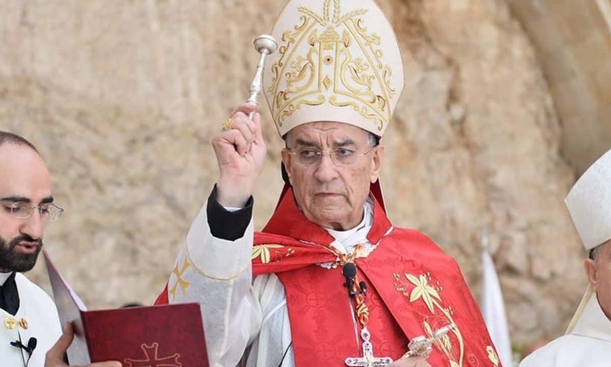 Λίβανος:-Ο-μαρωνίτης-πατριάρχης-Μπεσάρα-Ράχι-έσπασε-το-ισχίο-του-κατά-τη-διάρκεια-λειτουργίας