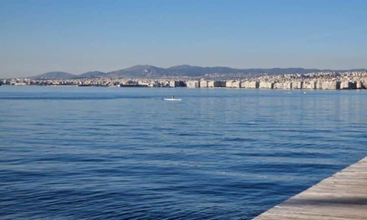 Θεσσαλονίκη:-Άδειο-το-κέντρο-της-πόλης-–-Παραμένουν-κλειστά-τα-καταστήματα