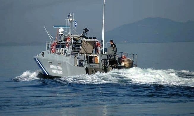 Θεσσαλονίκη:-Άνδρας-ανασύρθηκε-χωρίς-τις-αισθήσεις-του-από-το-Λιμενικό
