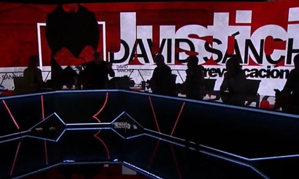 Ισπανία:-Η-στιγμή-που-πέφτει-το-ρεύμα-σε-τηλεοπτικό-στούντιο
