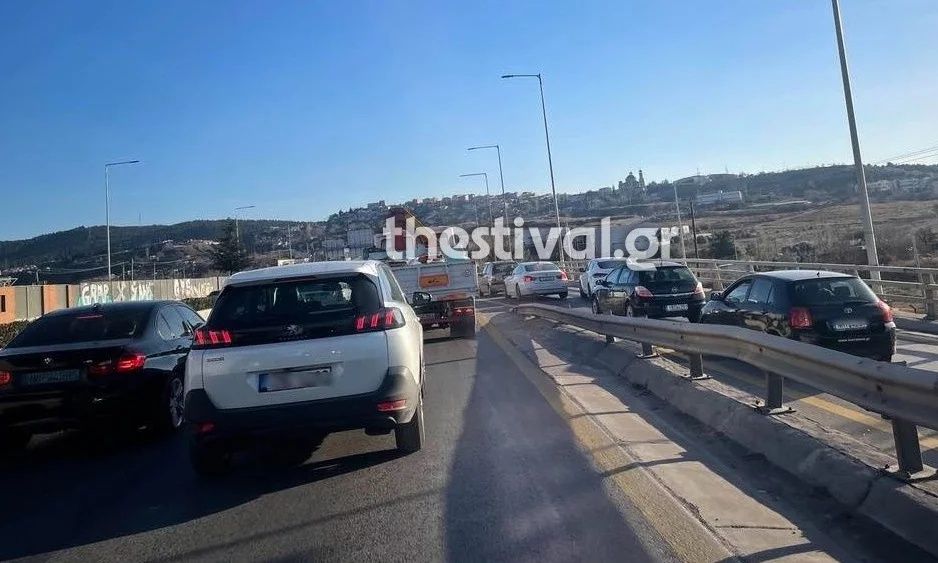 Θεσσαλονίκη:-Καραμπόλα-6-οχημάτων-στον-Περιφερειακό