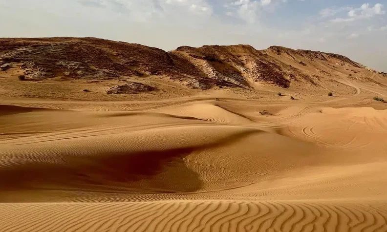 ΗΑΕ:-Ρεκόρ-ζέστης-με-51,6°c-–-Η-πιο-θερμή-ημέρα-Μαΐου-που-έχει-καταγραφεί-ποτέ-στα-Εμιράτα