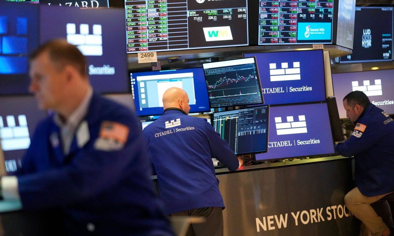 wall-street:-Μικρές-απώλειες-με-φόντο-τα-πρακτικά-της-fed-και-τα-αποτελέσματα-της-nvidia
