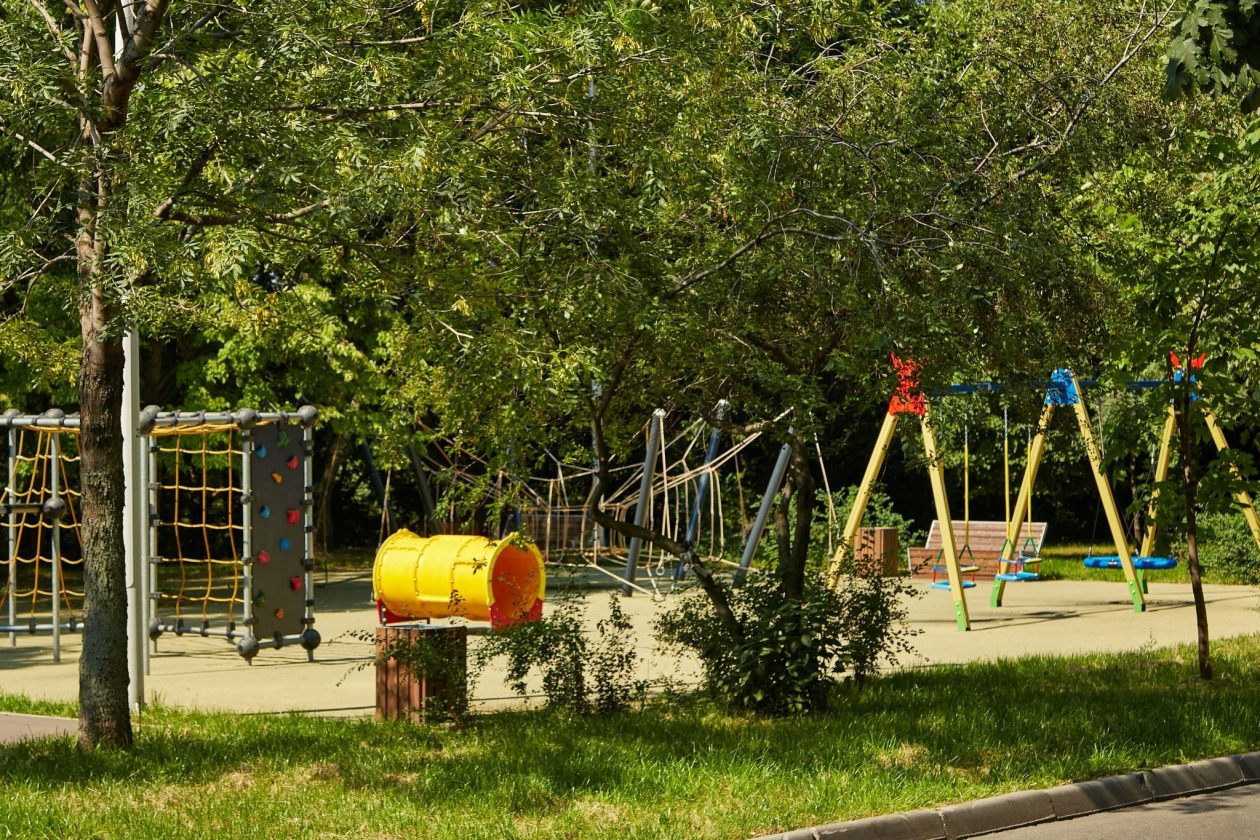 Βόλος:-34χρονος-απείλησε-να-σκοτώσει-τη-μητέρα-του-παιδιού-του-έξω-από-το-νηπιαγωγείο