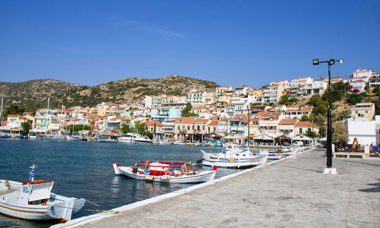 Κοινωνικός-Τουρισμός-2025:-Σήμερα-ξεκινάει-το-πρόγραμμα-–-Οι-διανυκτερεύσεις-και-οι-προορισμοί