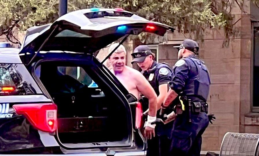 Κολοράντο:-Το-fbi-ερευνά-«στοχευμένη-τρομοκρατική-επίθεση»-–-Άνδρας-πέταξε-μολότοφ-σε-διαδηλωτές