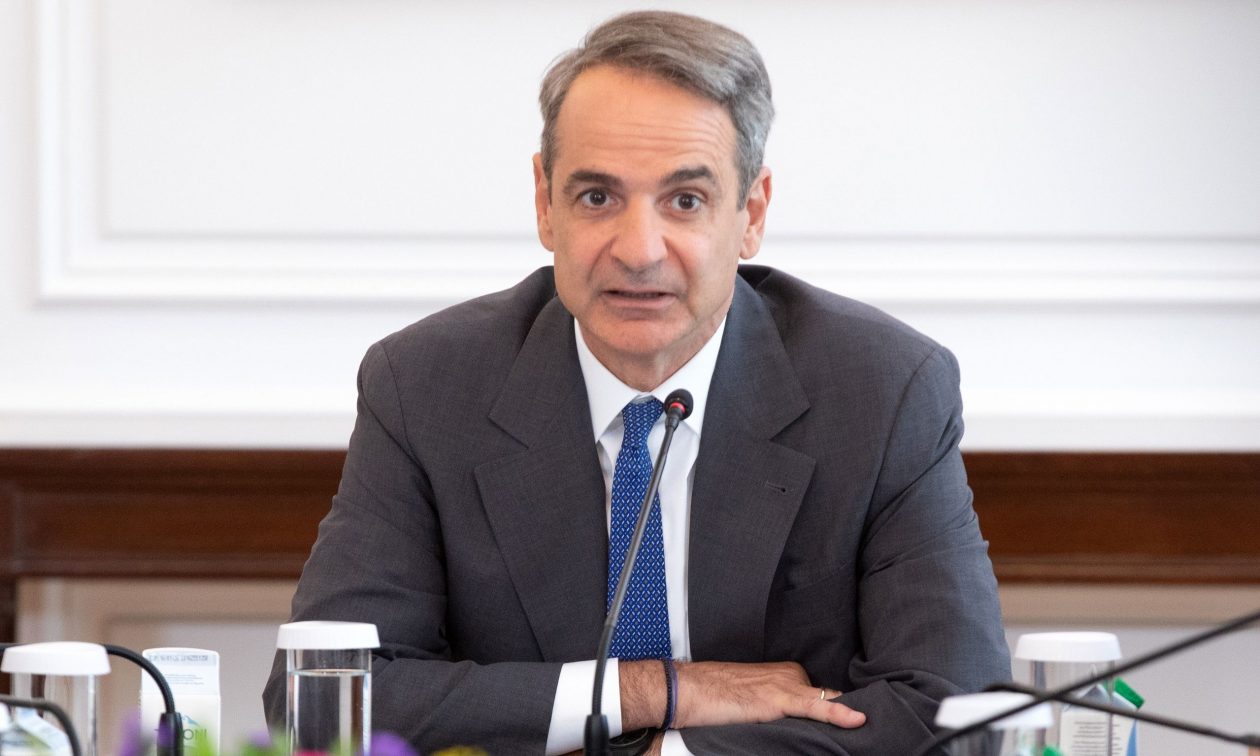 Μητσοτάκης-για-θάνατο-Παπαβασιλείου:-«Η-πολύτιμη-παρακαταθήκη-του-θα-σταθεί-οδηγός-για-τη-νέα-γενιά»