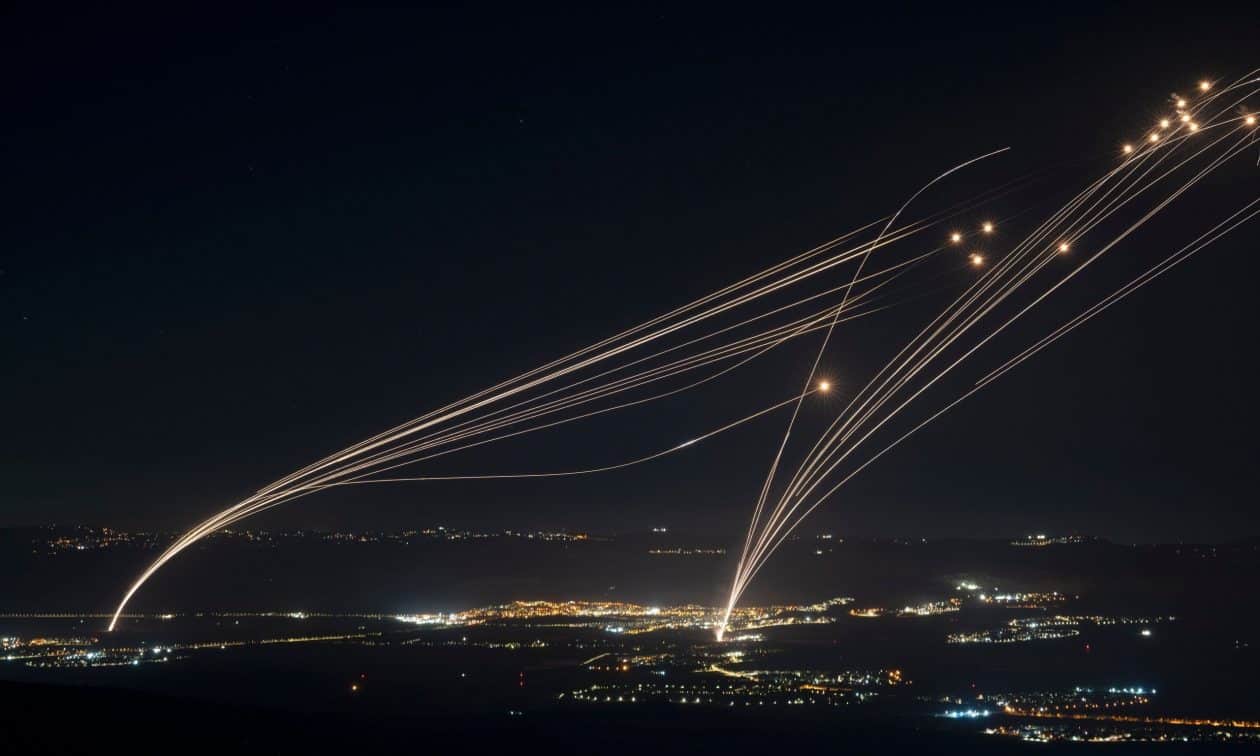 Πόλεμος-στη-Μέση-Ανατολή:-«Τρύπησαν»-το-iron-dome-του-Ισραήλ-οι-βαλλιστικοί-πύραυλοι-του-Ιράν;