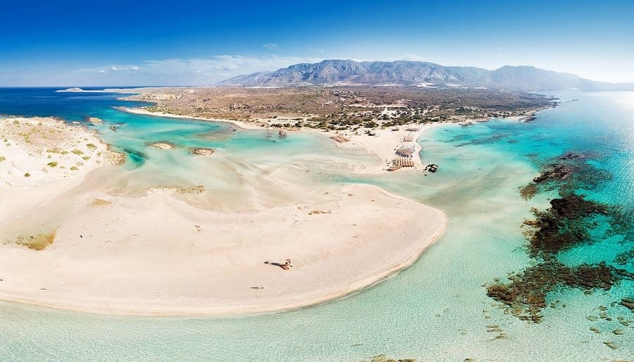 Νέα-επιχείρηση-της-ΕΛ.ΑΣ-στο-Ελαφονήσι:-Έξι-συλλήψεις-για-άγρα-πελατών-στα-παρκινγκ
