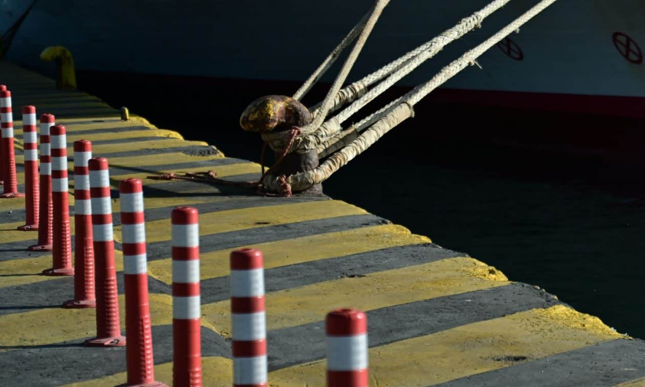 Νέα-24ωρη-απεργία-στην-ΠΕΝΕΝ:-«Δεμένα»-τα-πλοία-της-γραμμής-Πάτρα-–-Ηγουμενίτσα-–-Ιταλία