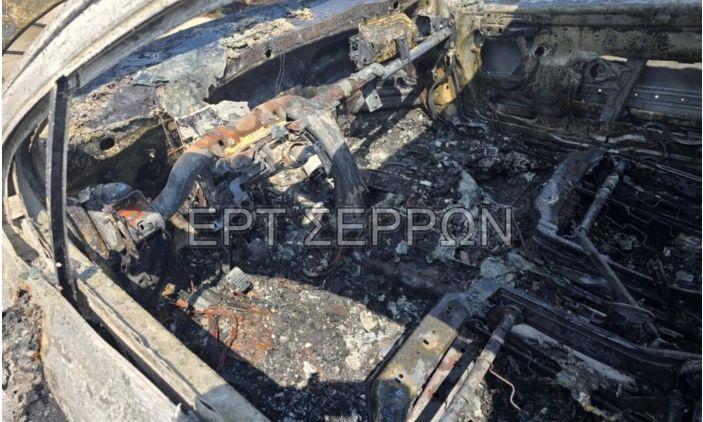 Σέρρες:-Αυτοκίνητο-κάηκε-ολοσχερώς-ενώ-κινούνταν-–-Σώος-βγήκε-ο-οδηγός