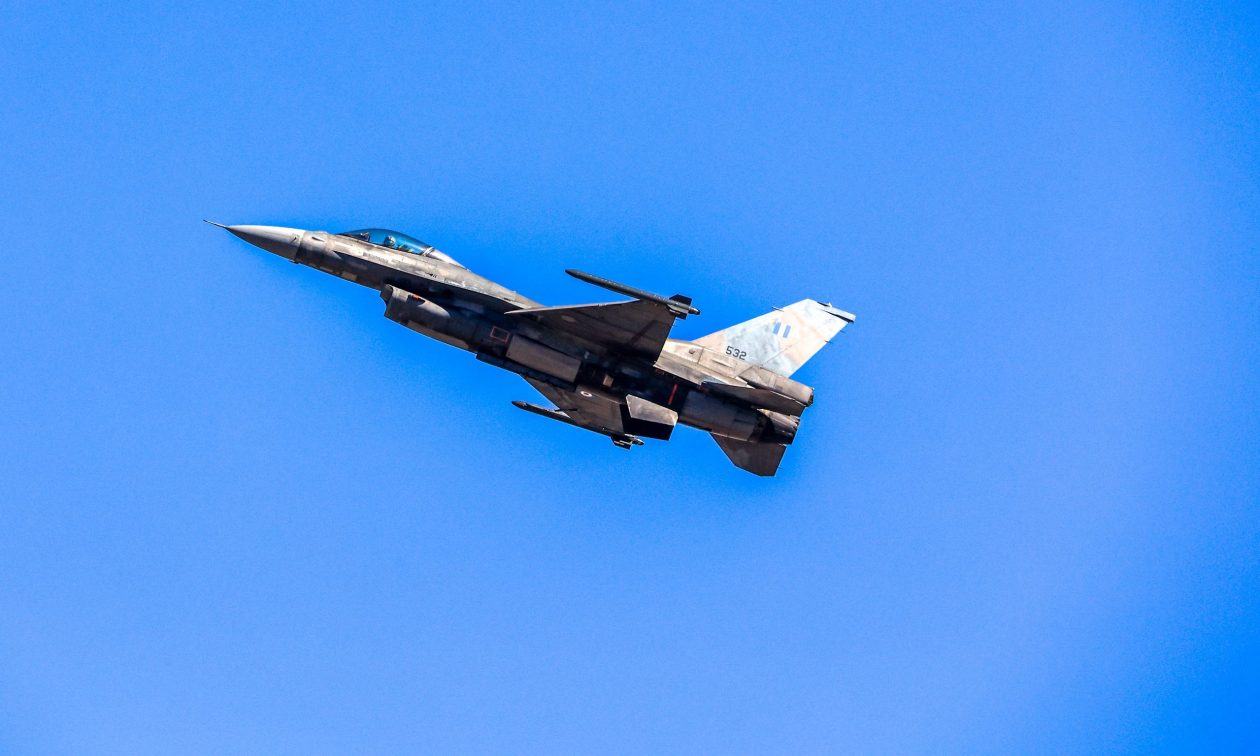 Ουκρανία:-Μαχητικό-f-16-συνετρίβη-την-ώρα-που-αναχαίτιζε-ρωσικούς-πυραύλους-–-Νεκρός-ο-πιλότος