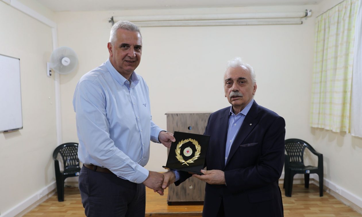 Ο-Ερυθρός-Σταυρός-εκπαίδευσε-τους-σωφρονιστικούς-υπαλλήλους-των-φυλακών-Κορυδαλλού