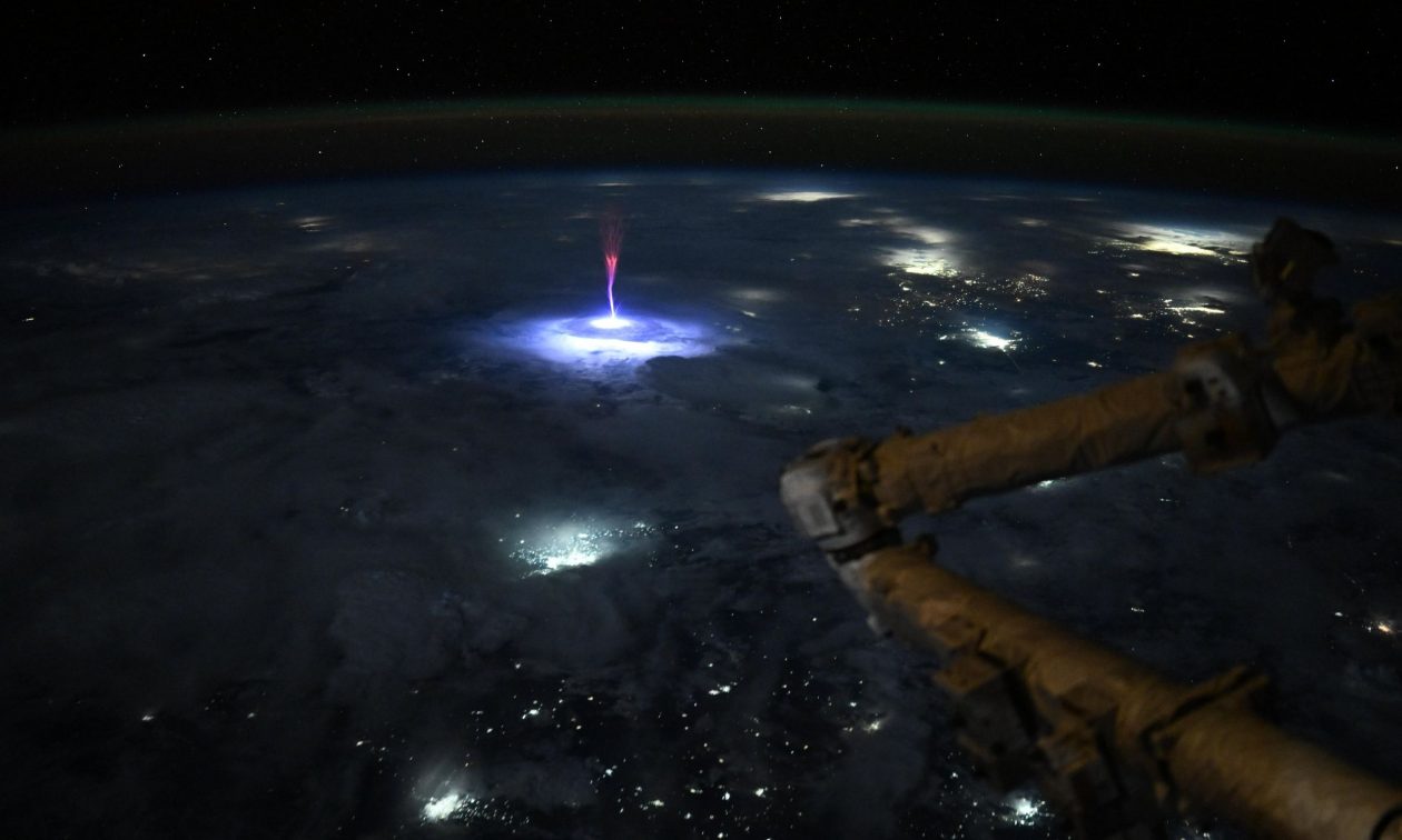 «Σπάνιο-φαινόμενο»-–-Αστροναύτης-της-nasa-κατέγραψε-μία-δυνατή-λάμψη-πάνω-από-το-Μεξικό