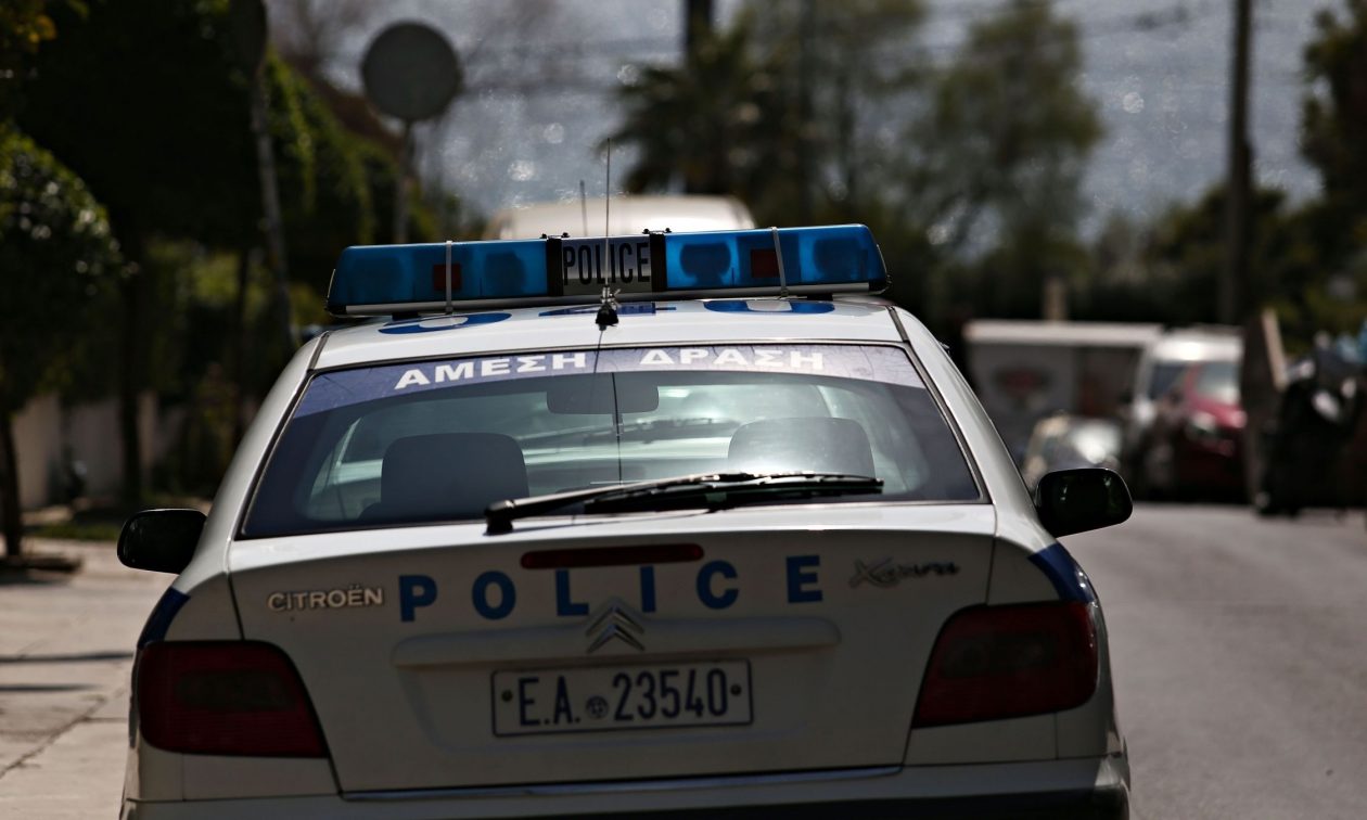 Μενίδι:-Χειροπέδες-σε-7-άτομα-για-διακίνηση-ναρκωτικών