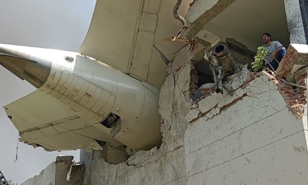 air-india:-Όλο-το-πόρισμα-για-την-αεροπορική-τραγωδία-–-Πώς-έμειναν-οι-μηχανές-δίχως-καύσιμα