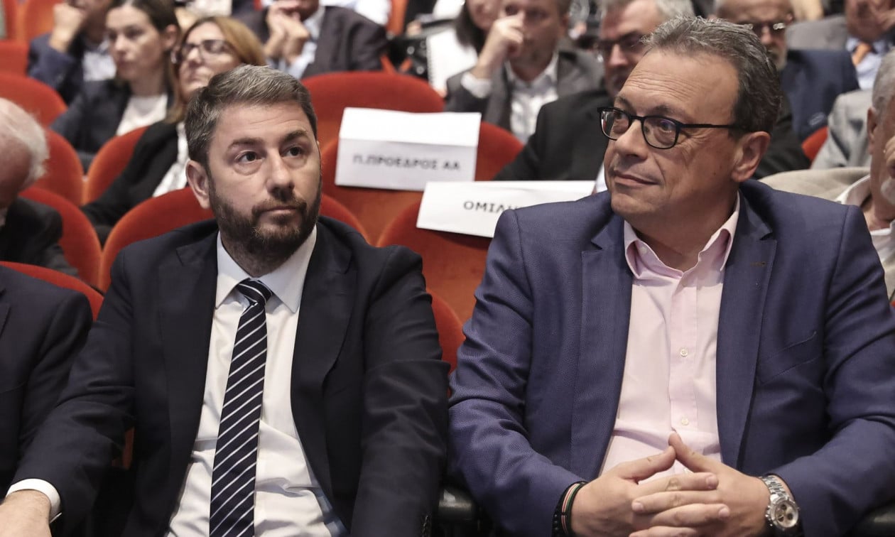 Ανοίγει-«πολεμικό-μέτωπο»-μεταξύ-ΠΑΣΟΚ-και-ΣΥΡΙΖΑ