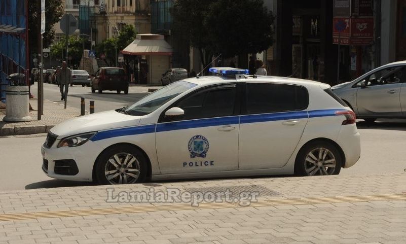 Φθιώτιδα:-Μεθυσμένος-προκάλεσε-τροχαίο-και-στη-συνέχεια-επιτέθηκε-σε-αστυνομικό