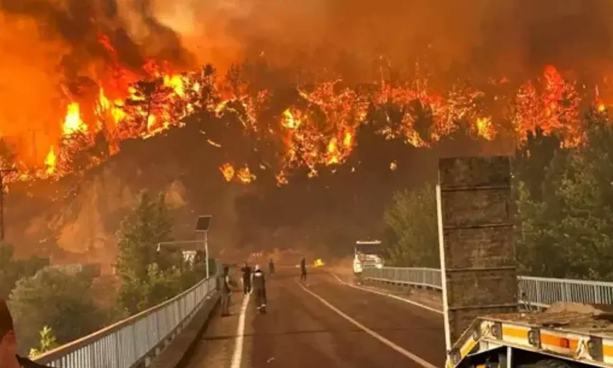 Τραγωδία-στην-Τουρκία:-Νεκροί-10-δασεργάτες-στο-Εσκίσεχιρ-–-Παγιδεύτηκαν-στη-φωτιά