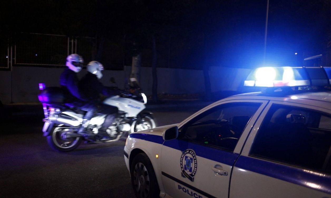Αθήνα:-Έκρηξη-με-δύο-τραυματίες-σε-κατάστημα-καφέ-με-ναργιλέδες-στον-Άγιο-Παντελεήμονα