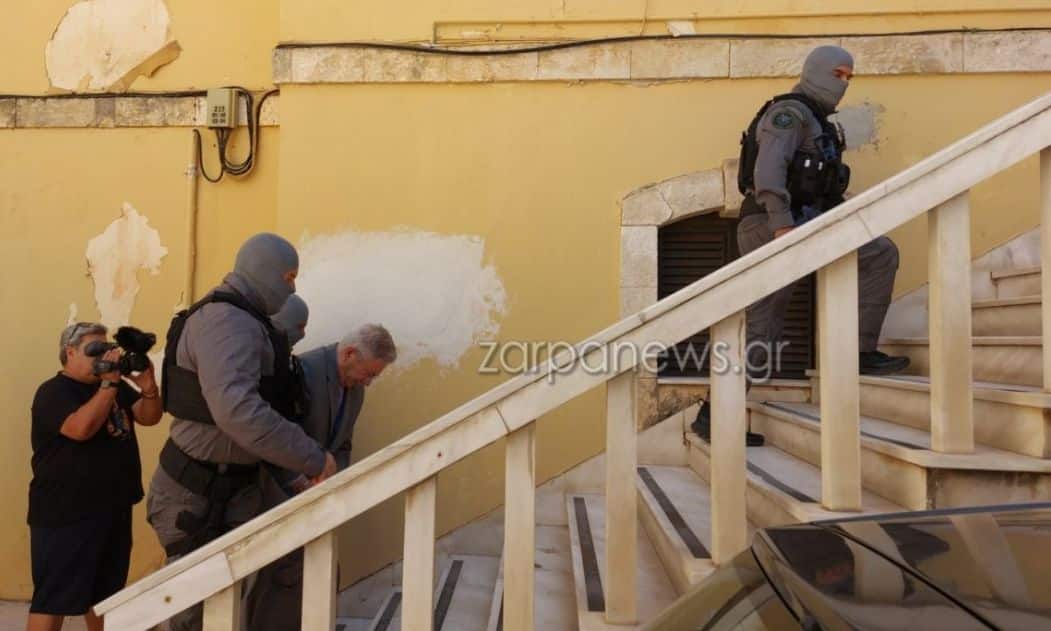 Χανιά:-Νέα-προθεσμία-για-να-απολογηθεί-πήρε-ο-γιατρός-της-κατασκήνωσης-που-κατηγορείται-για-ασέλγεια