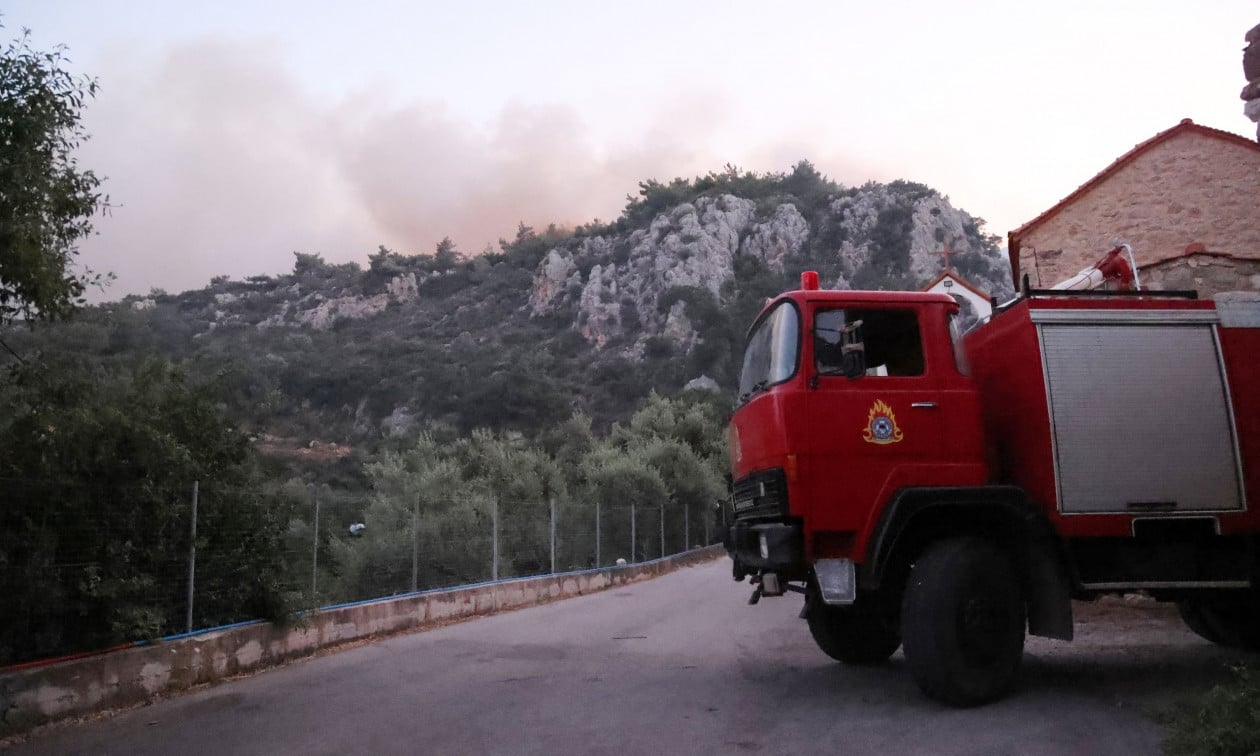 Φωτιά-κοντά-στην-Τρίπολη-–-Άμεση-η-κινητοποίηση-της-Πυροσβεστικής