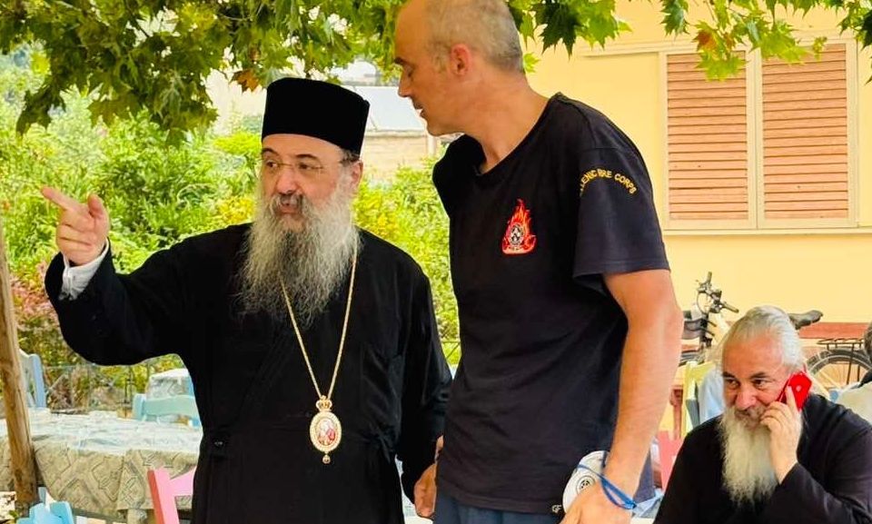 Μητροπολίτης-Πατρών-Χρυσόστομος:-«Προσευχηθείτε-για-την-φλεγόμενη-Αχαΐα»