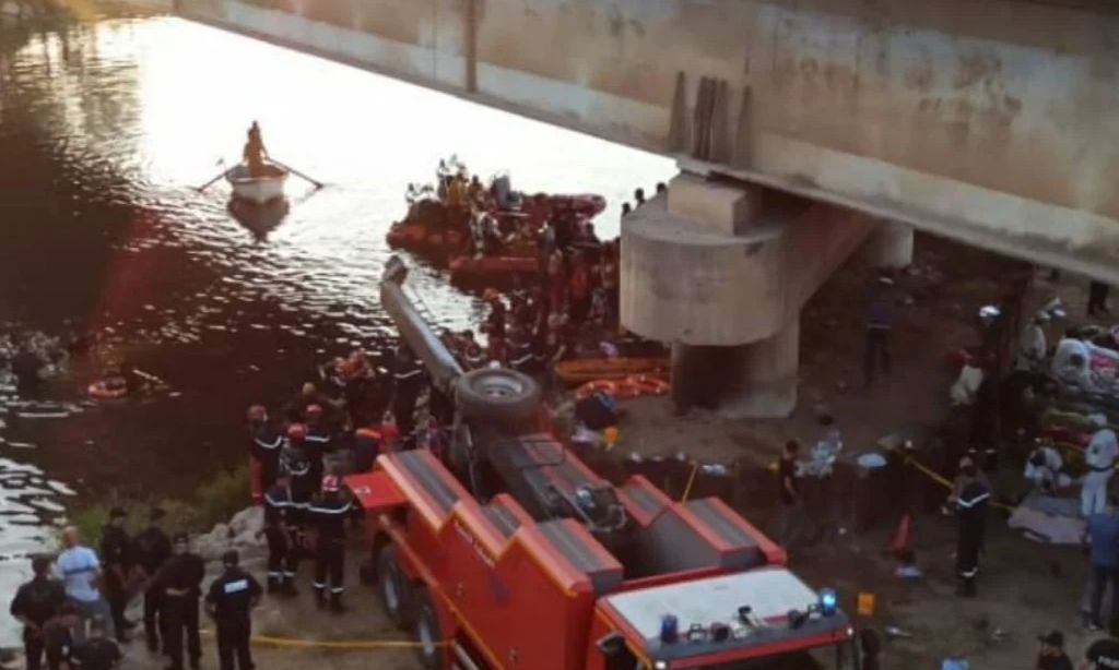 Τραγωδία-στην-Αλγερία:-Τουλάχιστον-18-νεκροί-σε-τροχαίο-με-λεωφορείο