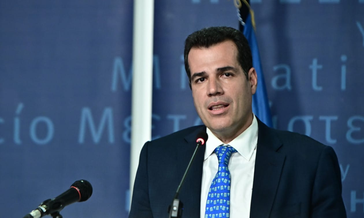Πλεύρης:-Ο-λαθρομετανάστης-που-προσέβαλε-τους-Εύζωνες,-αγνόησε-τις-αρχές-της-πατρίδας-μας