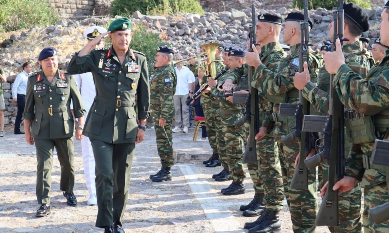 Μυτιλήνη:-Η-ελληνική-σημαία-υψώθηκε-σήμερα-στο-κάστρο-της-Μήθυμνας