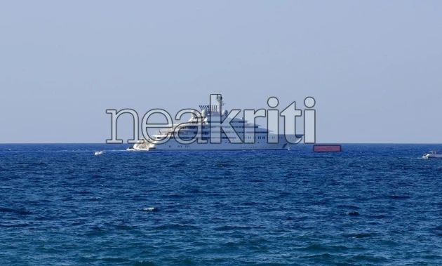 Ο-Σεΐχης-της-Μάντσεστερ-Σίτυ-«ψήφισε»-Κρήτη-για-τις-διακοπές-του-–-Φωτογραφίες-από-το-γιοτ-του