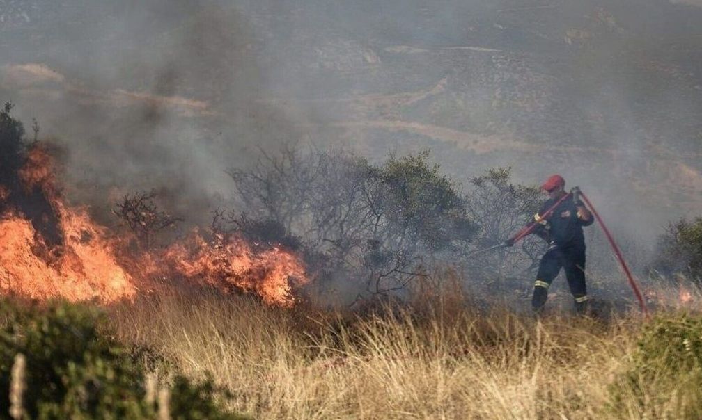 Φωτιά-στη-Θεσπρωτία-–-Μήνυμα-από-το-112