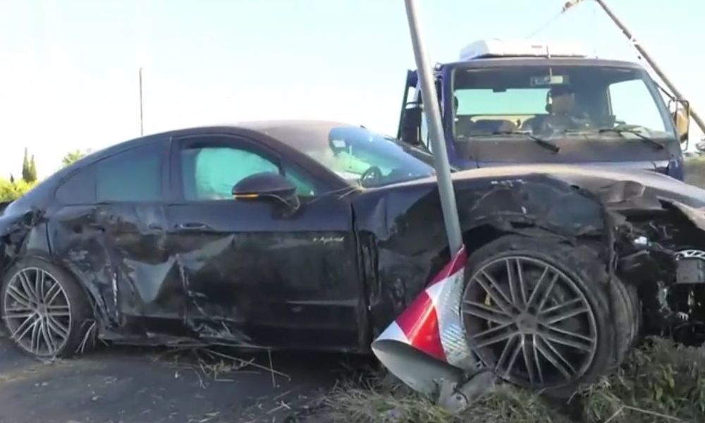 Θέρμη:-Ταυτοποιήθηκε-ο-οδηγός-της-porsche-που-ενεπλάκη-στο-τροχαίο-και-διέφυγε-από-την-ηλιοροφή