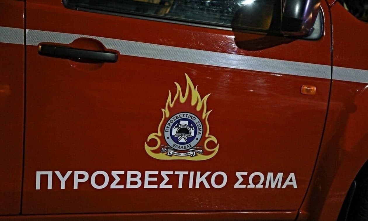 Συναγερμός-στη-Λάρισα:-Πυρκαγιά-σε-σπίτι-στο-Μακρυχώρι-–-Βίντεο