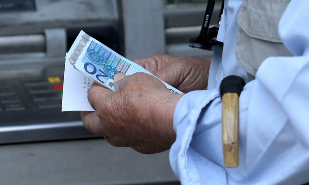 Συντάξεις:-Ανατροπή-με-την-εισφορά-αλληλεγγύης-–-Ποιοι-θα-απαλλαγούν-και-ποιοι-θα-πληρώσουν-λιγότερα