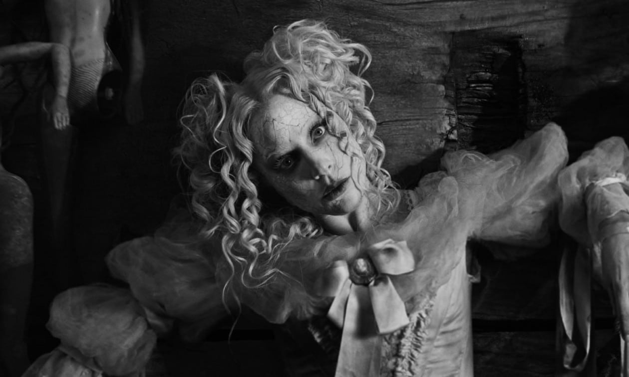 lady-gaga:-Ακούστε-το-νέο-της-σινγκλ-«the-dead-dance»-που-ακούγεται-στη-σειρά-«wednesday»