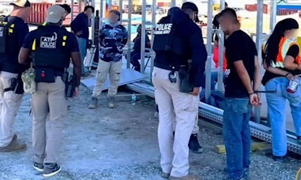 ΗΠΑ:-Αναζητείται-λύση-για-τους-Νοτιοκορεάτες-που-συνελήφθησαν-σε-επιδρομή-για-μετανάστες