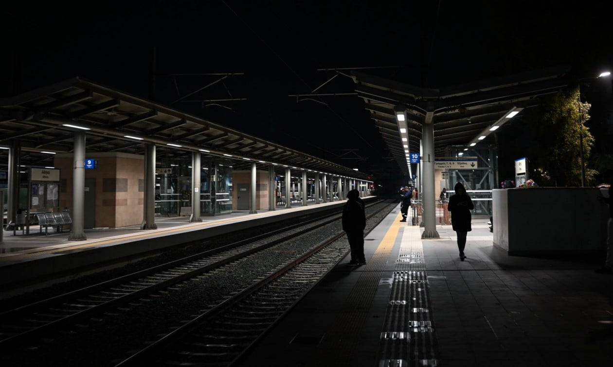 hellenic-train:Ανεστάλη-λόγω-πυρκαγιάς-η-σιδηροδρομική-κυκλοφορία-στο-τμήμα-Άνω-Λιόσια-–-Ασπρόπυργος