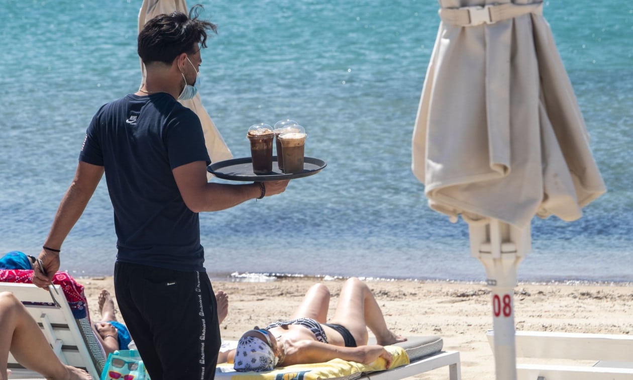 Επιθεώρηση-Εργασίας:-Πάνω-από-8.000-έλεγχοι-από-Ιούνιο-έως-Αύγουστο-στον-τουριστικό-τομέα